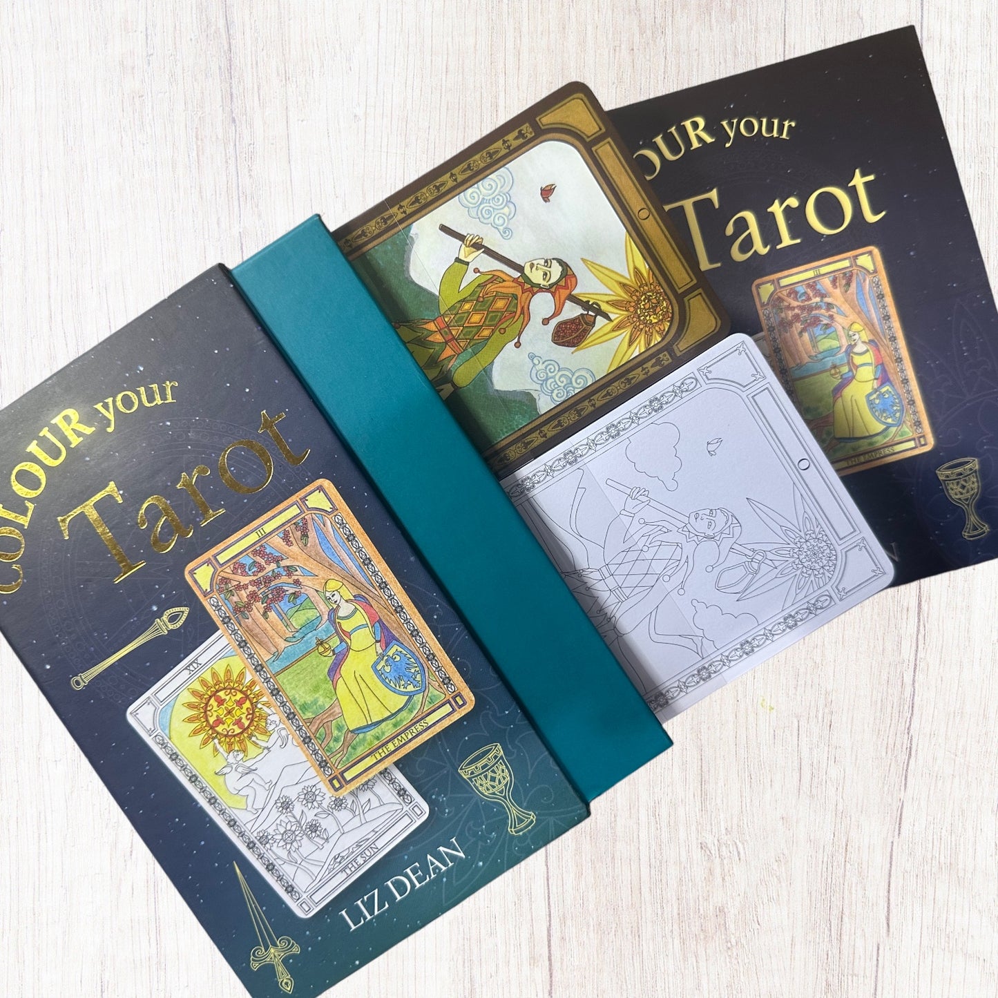 Colour Your Tarot Deck & Guidebook