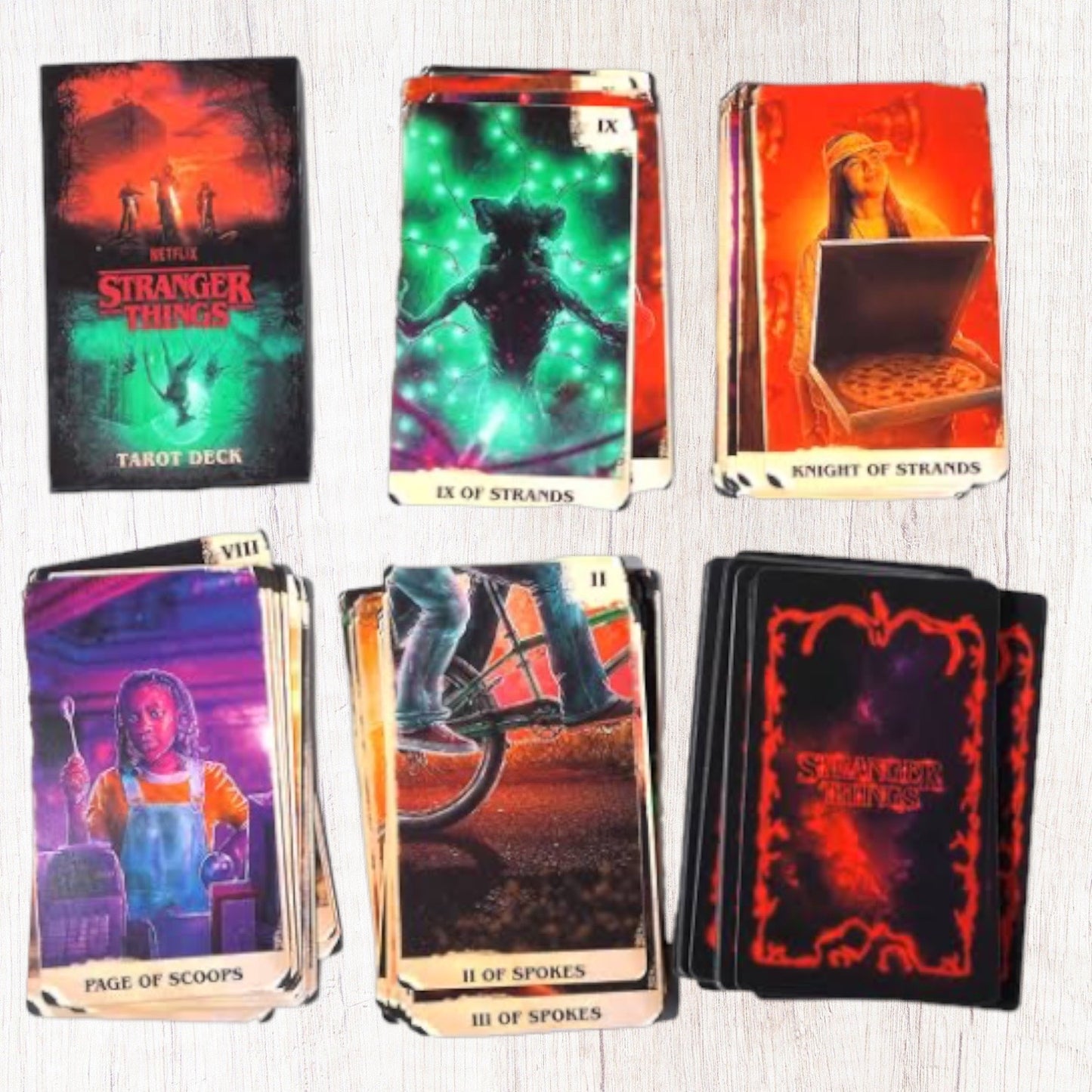 Stranger Things Tarot: The Official Tarot Deck