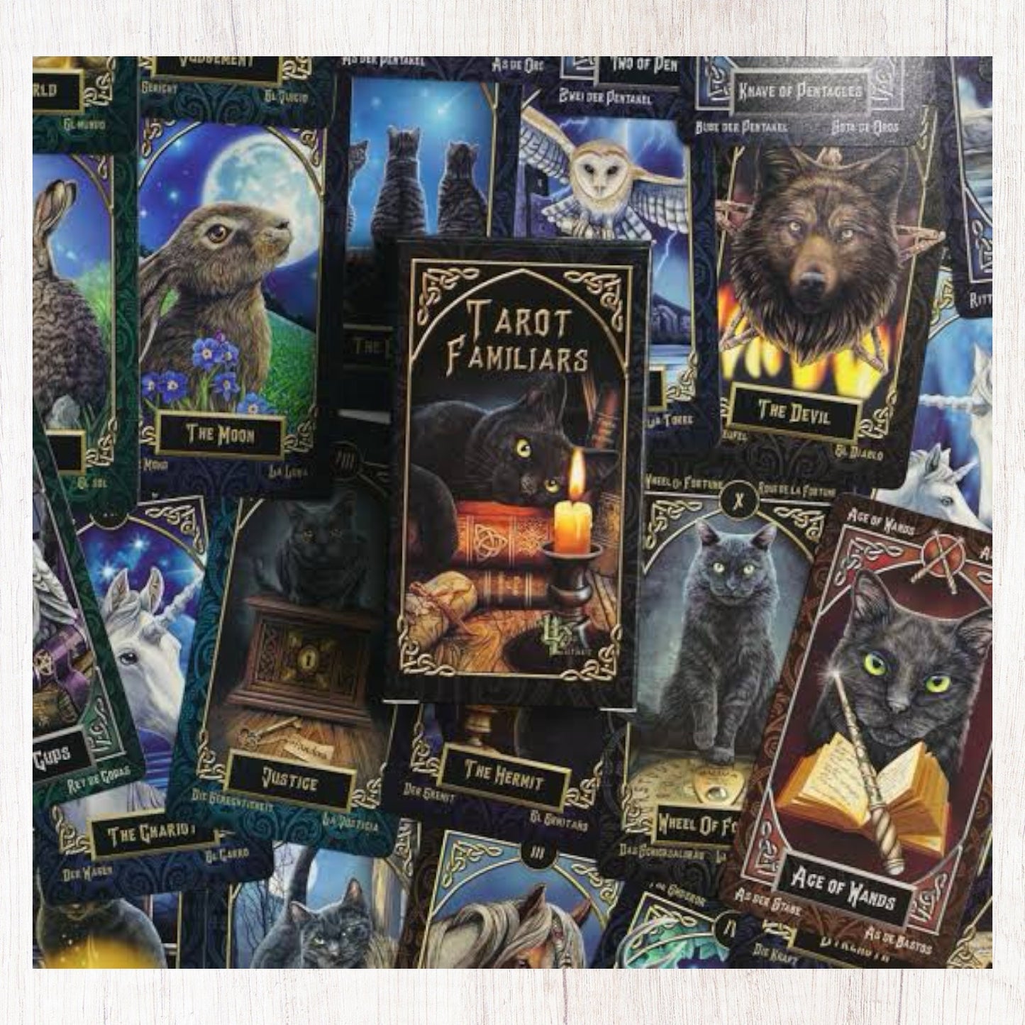 Tarot Familiars Deck